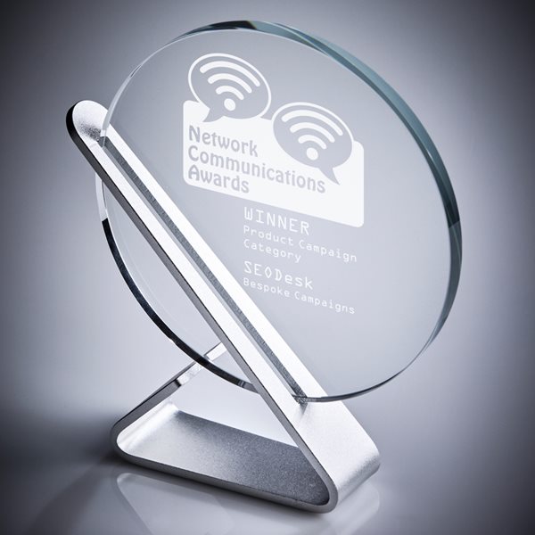 Round Crystal Award 10mm thick with Chrome Stand in Presentation Case T.4047