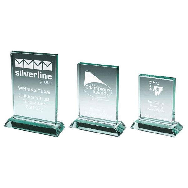 Glass Award 15mm Thick in Presentation Case T.9056